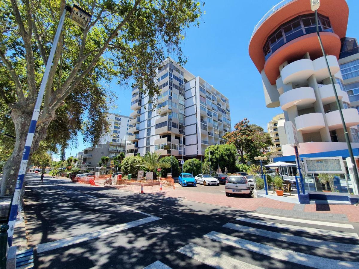 Apartamentos Navio Azul フンシャル エクステリア 写真