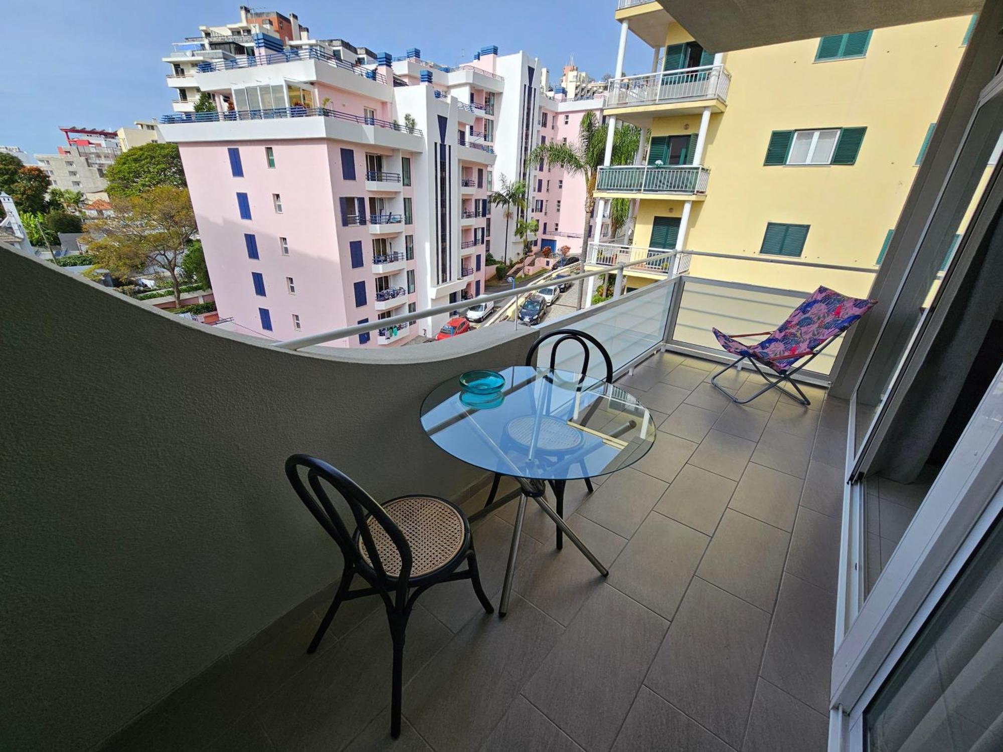 Apartamentos Navio Azul フンシャル 部屋 写真