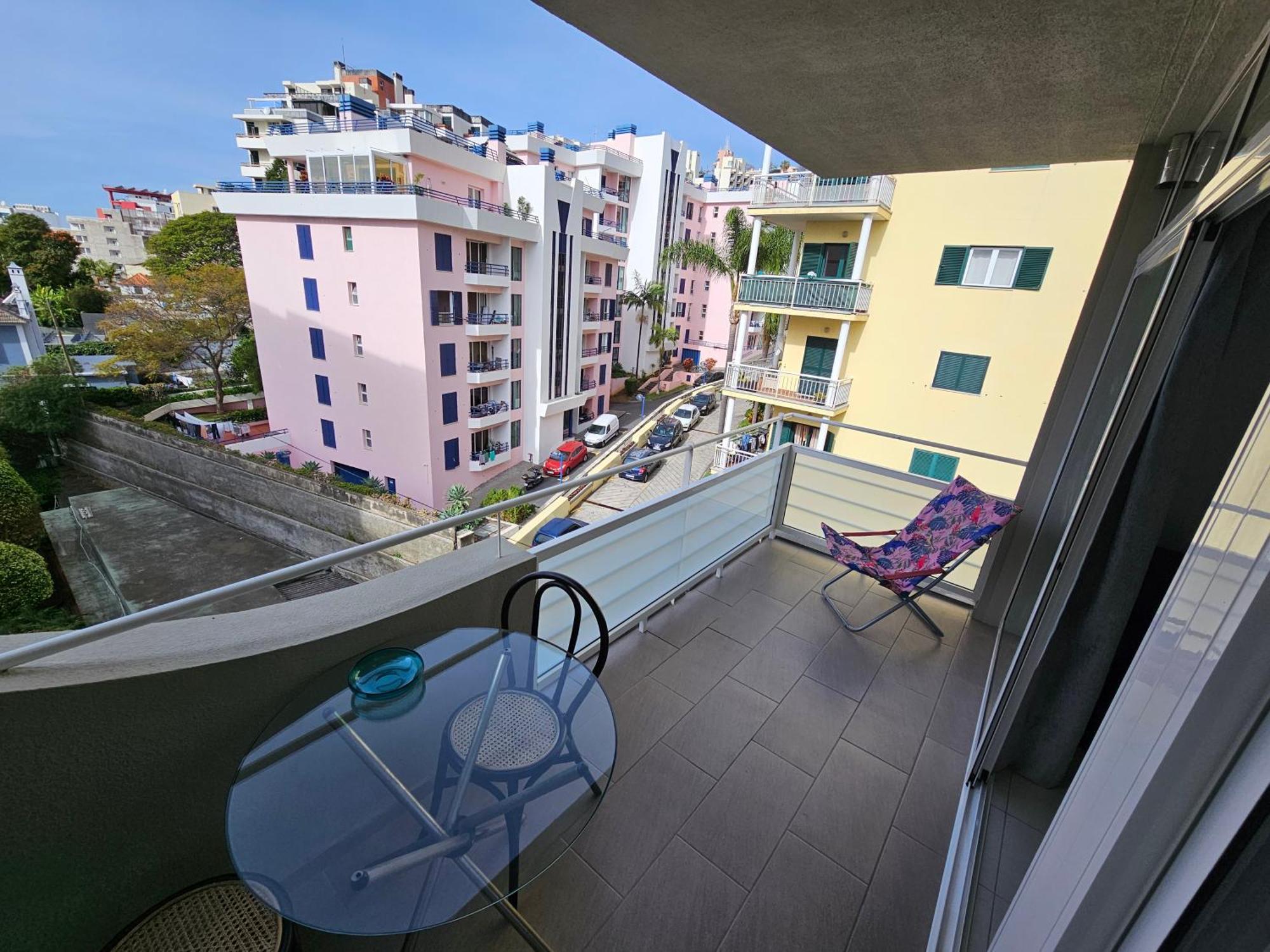 Apartamentos Navio Azul フンシャル 部屋 写真