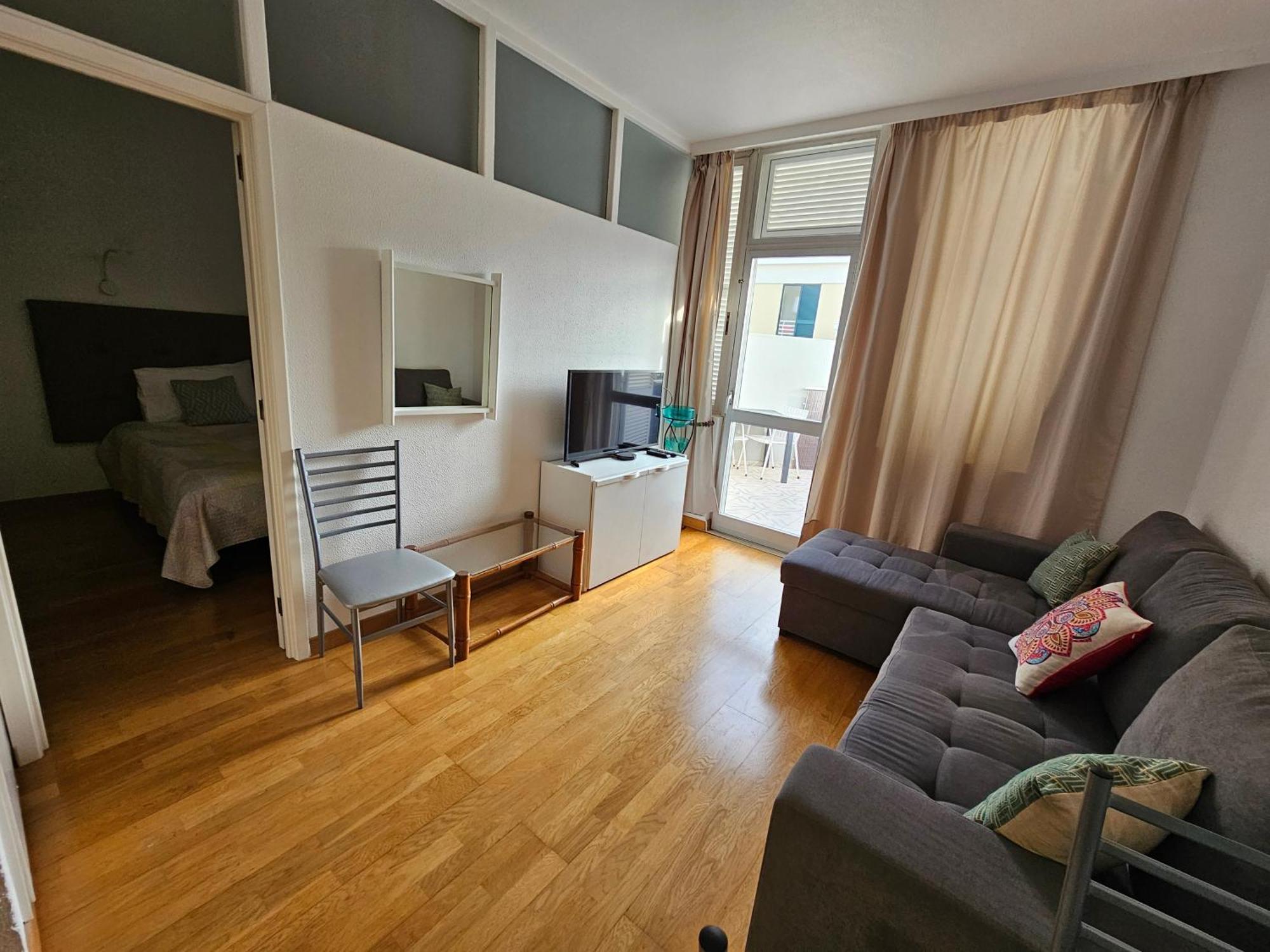 Apartamentos Navio Azul フンシャル 部屋 写真